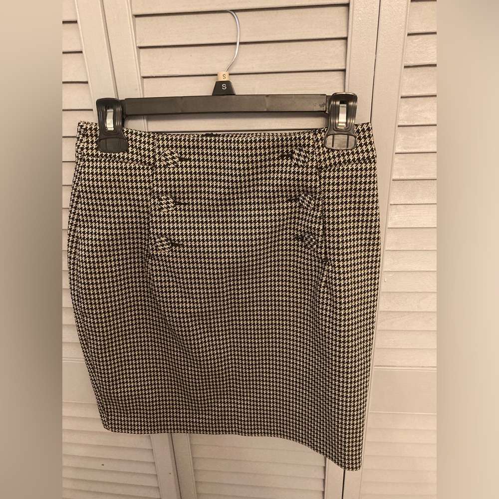 Pencil skirt